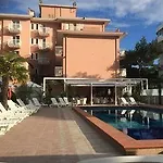 D'annunzio Отель 3*